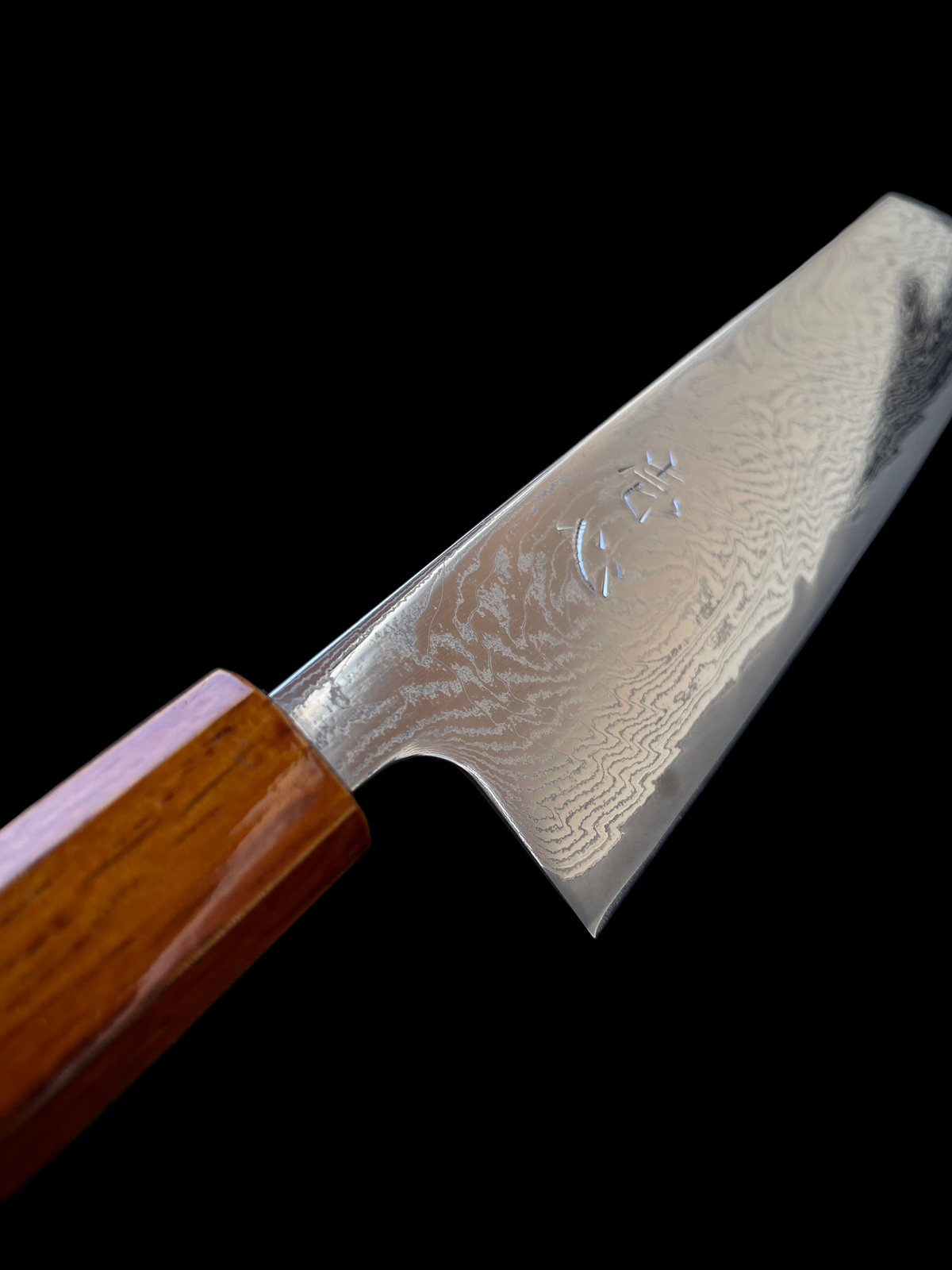 Isshin Hamono Uzanami Kiritsuke Gyuto 210mm AUS-10