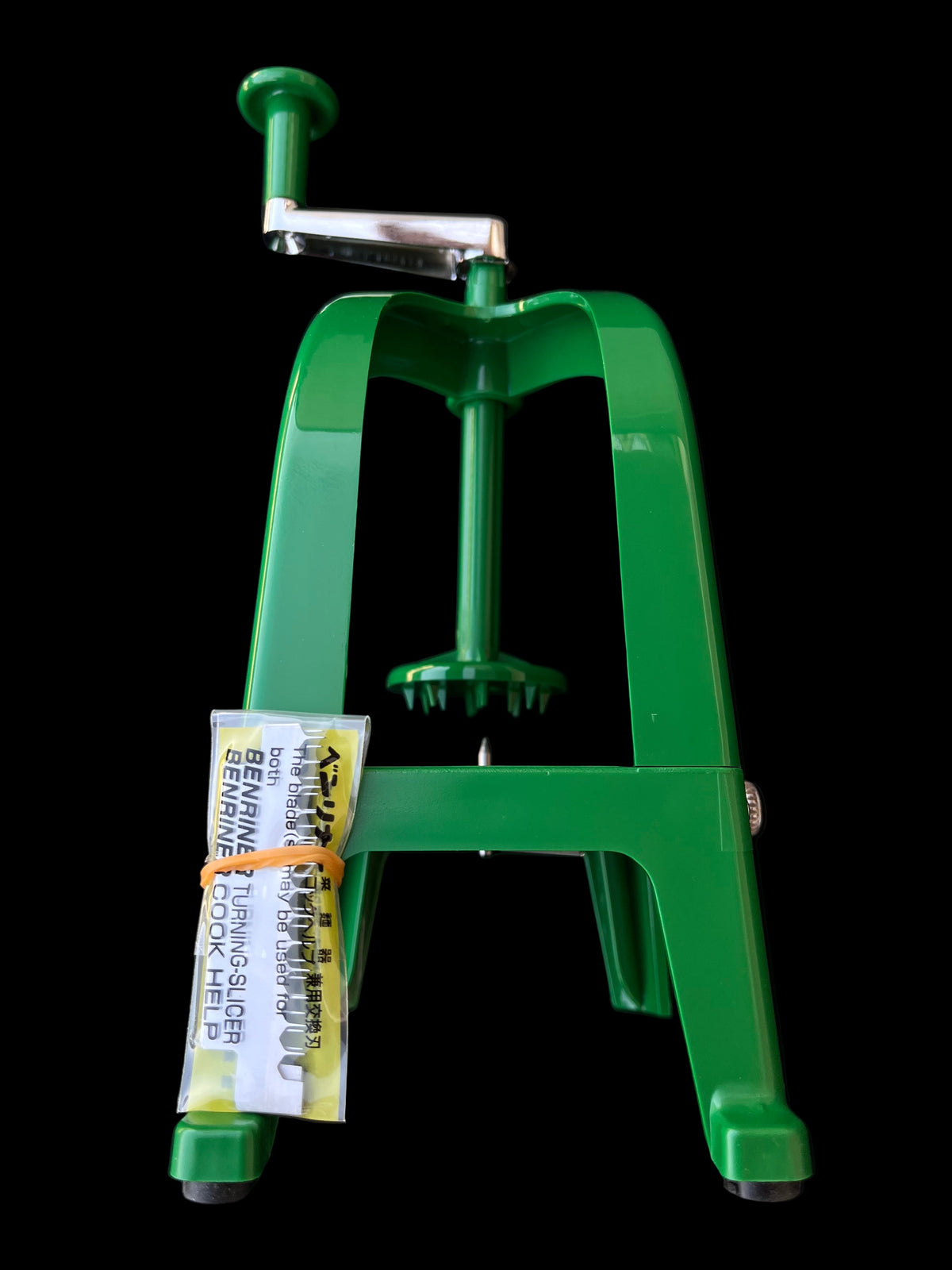 Benriner Spiral vegetable slicer with replaceable blades
