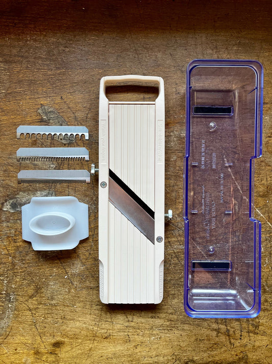Mandolína Benriner Standard 64mm se zásobníkem