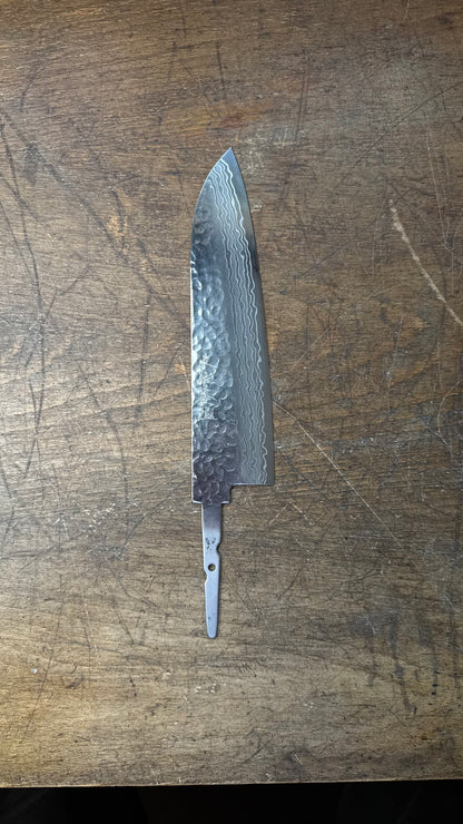 Čepel Tosa Tsuboya Santoku 180mm Damascus Tsuchime