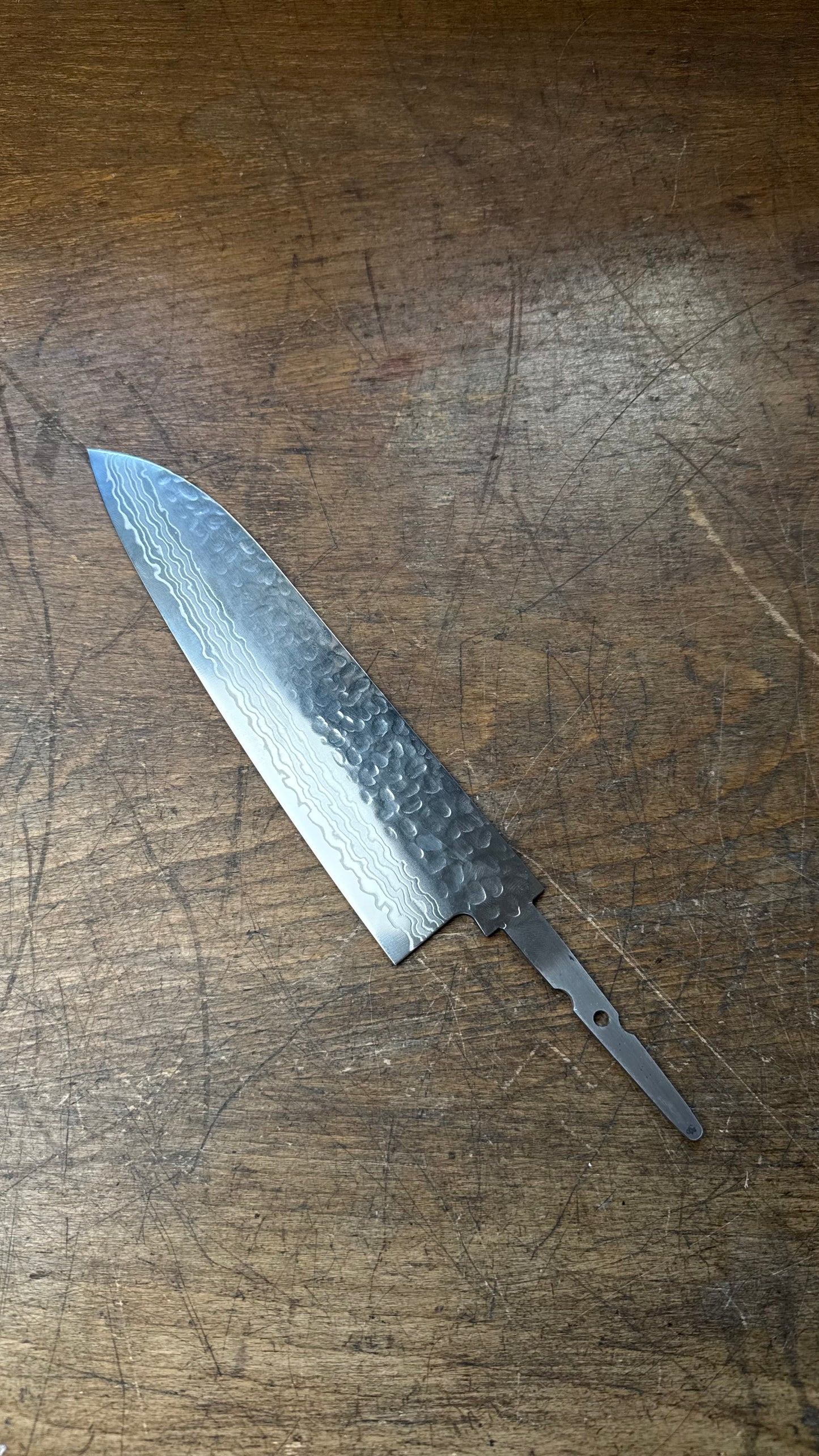 Čepel Tosa Tsuboya Santoku 180mm Damascus Tsuchime