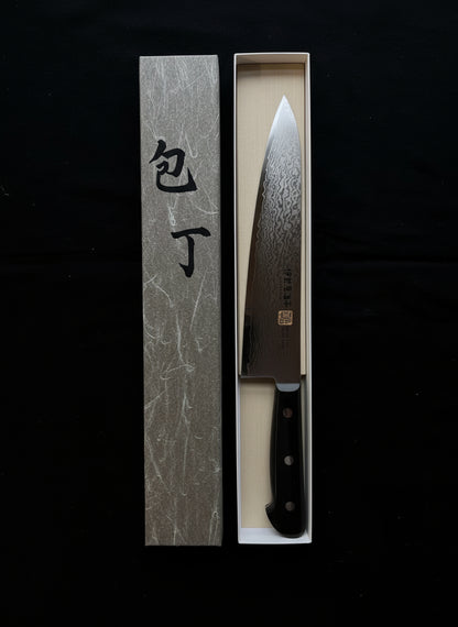Iseya Jihei Gyuto 210 mm – VG10 damašková ocel, 33 vrstev
