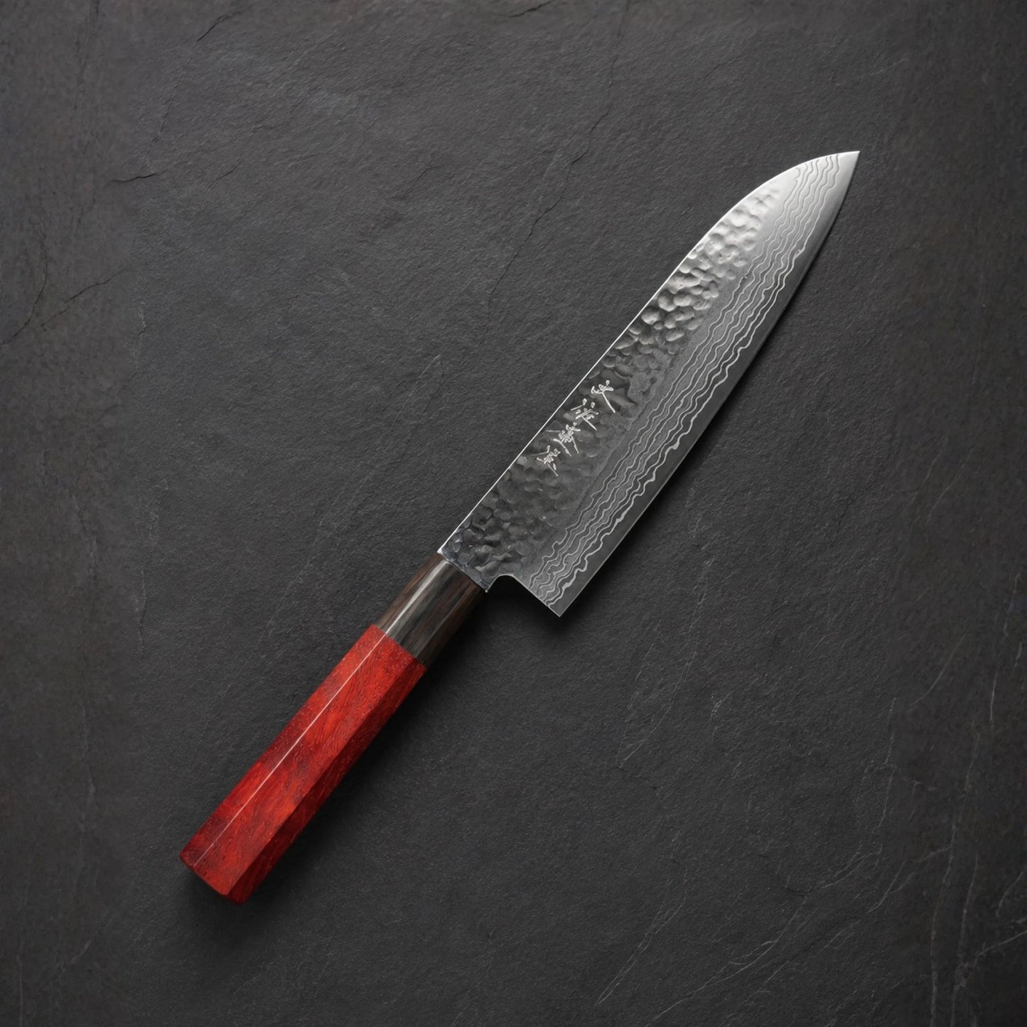 Tosa Tsuboya Santoku 180mm Damascus Tsuchime Nerezová ocel