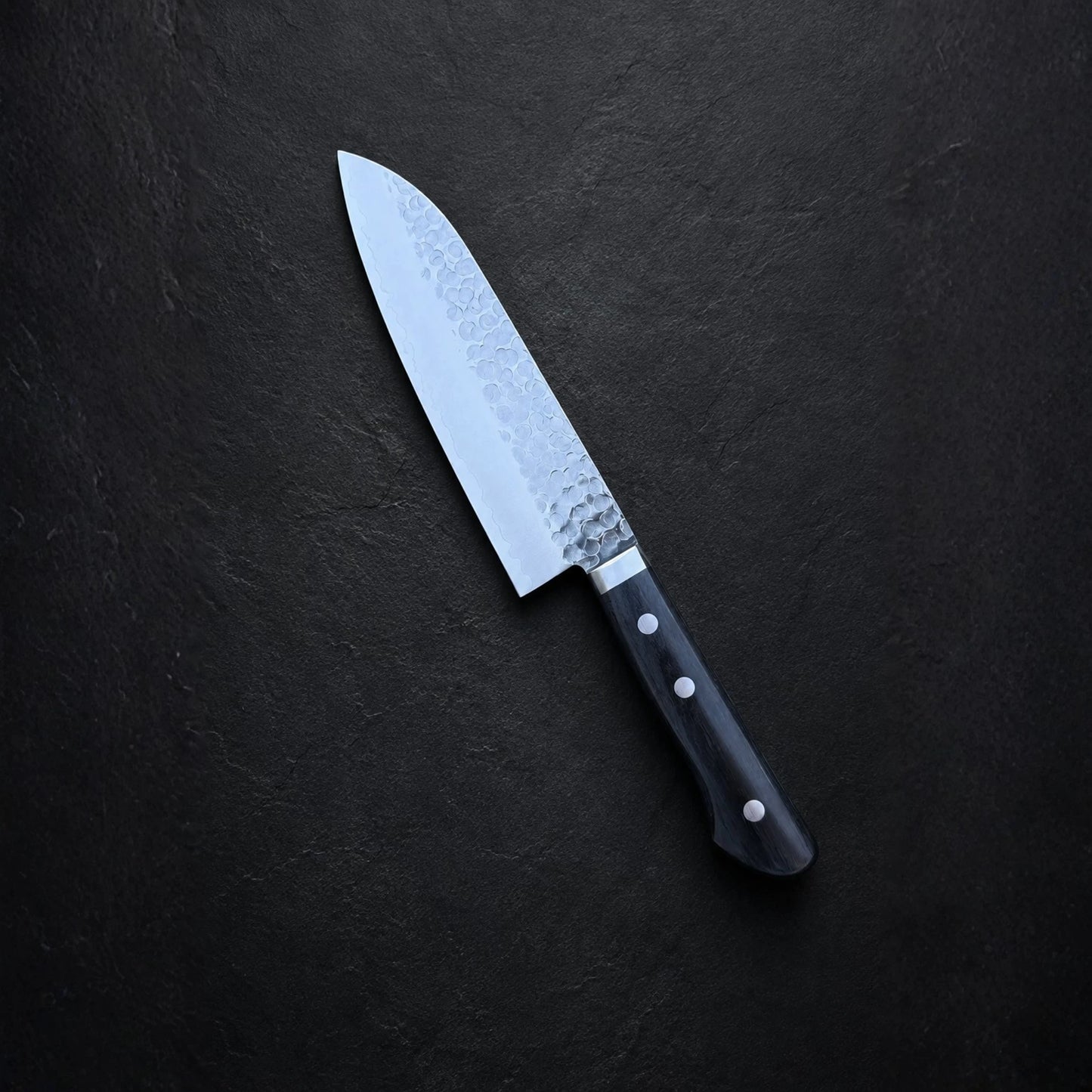 Sakai Hon-Warikomi Santoku 165mm Stainless Steel Tsuchime