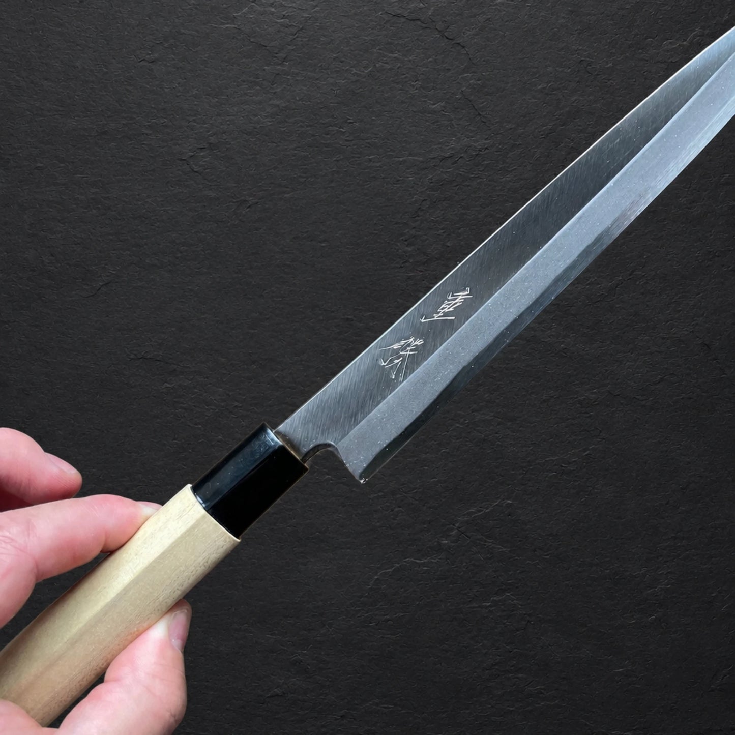 Sakai Shigekatsu Yanagiba 240 mm SK White Steel (uhlíková ocel)