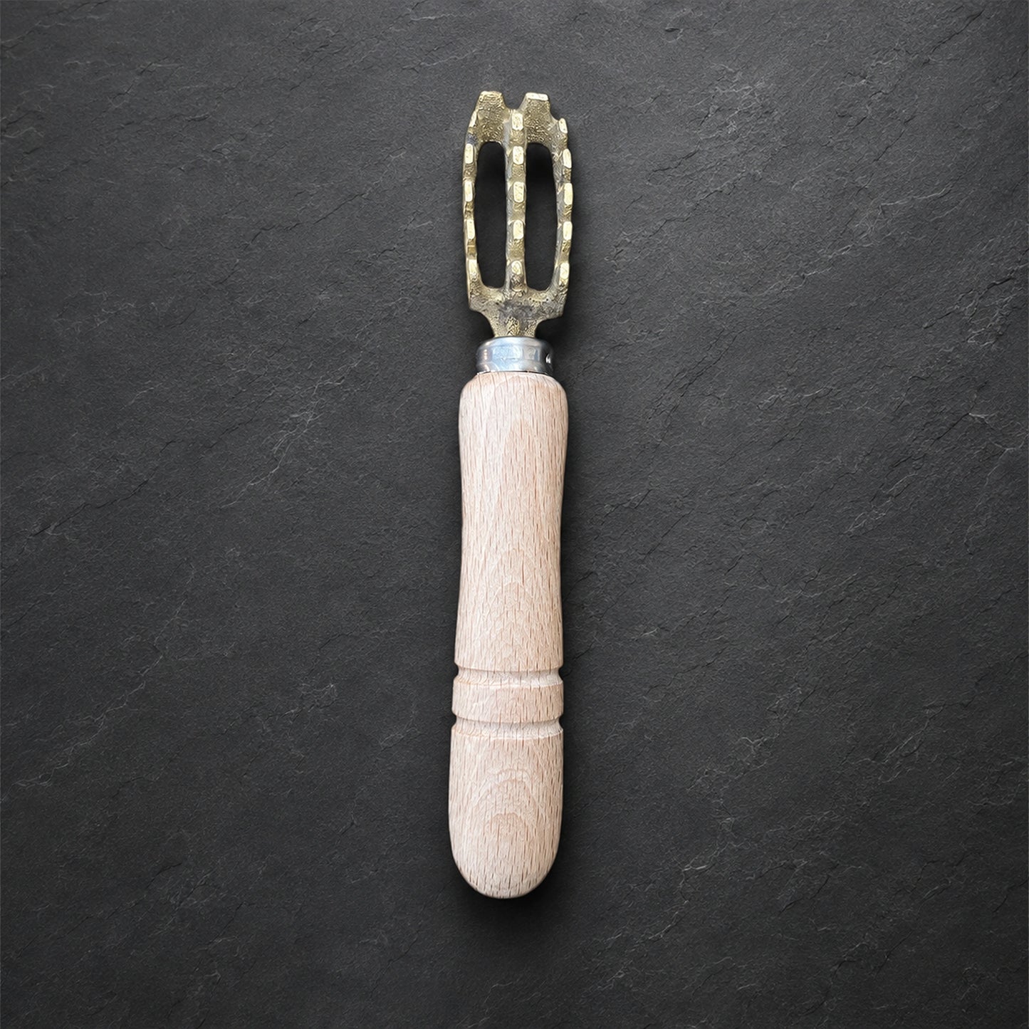 Tsubame-Sanjo fish peeler