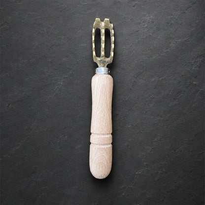 Tsubame-Sanjo fish peeler